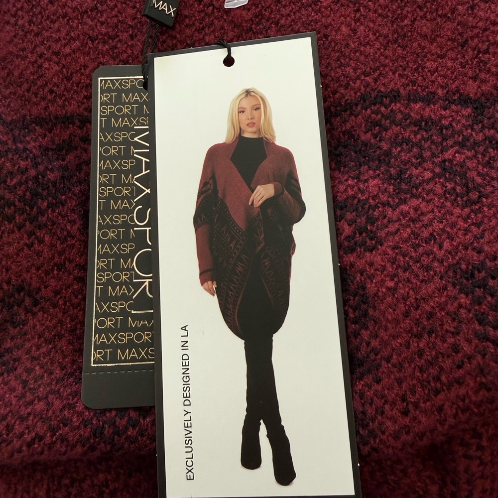 Chic Burgundy and Black Geometric Poncho - Picture 3 of 12